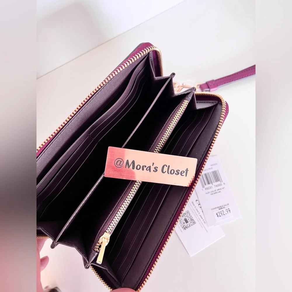 Coach Wallet - Picture 8 of 9